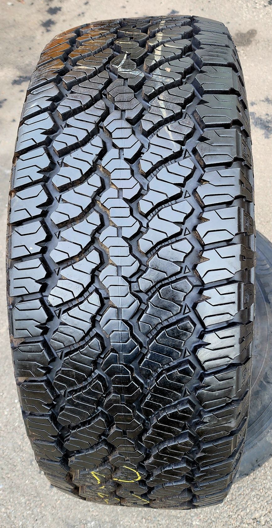 255/60 R18 — 255/60 R18