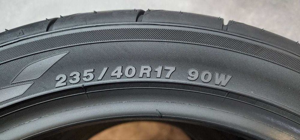 Yokohama — 235/40 R17 — Yokohama 235/40 R17 2 шт (Пара) — 6.0