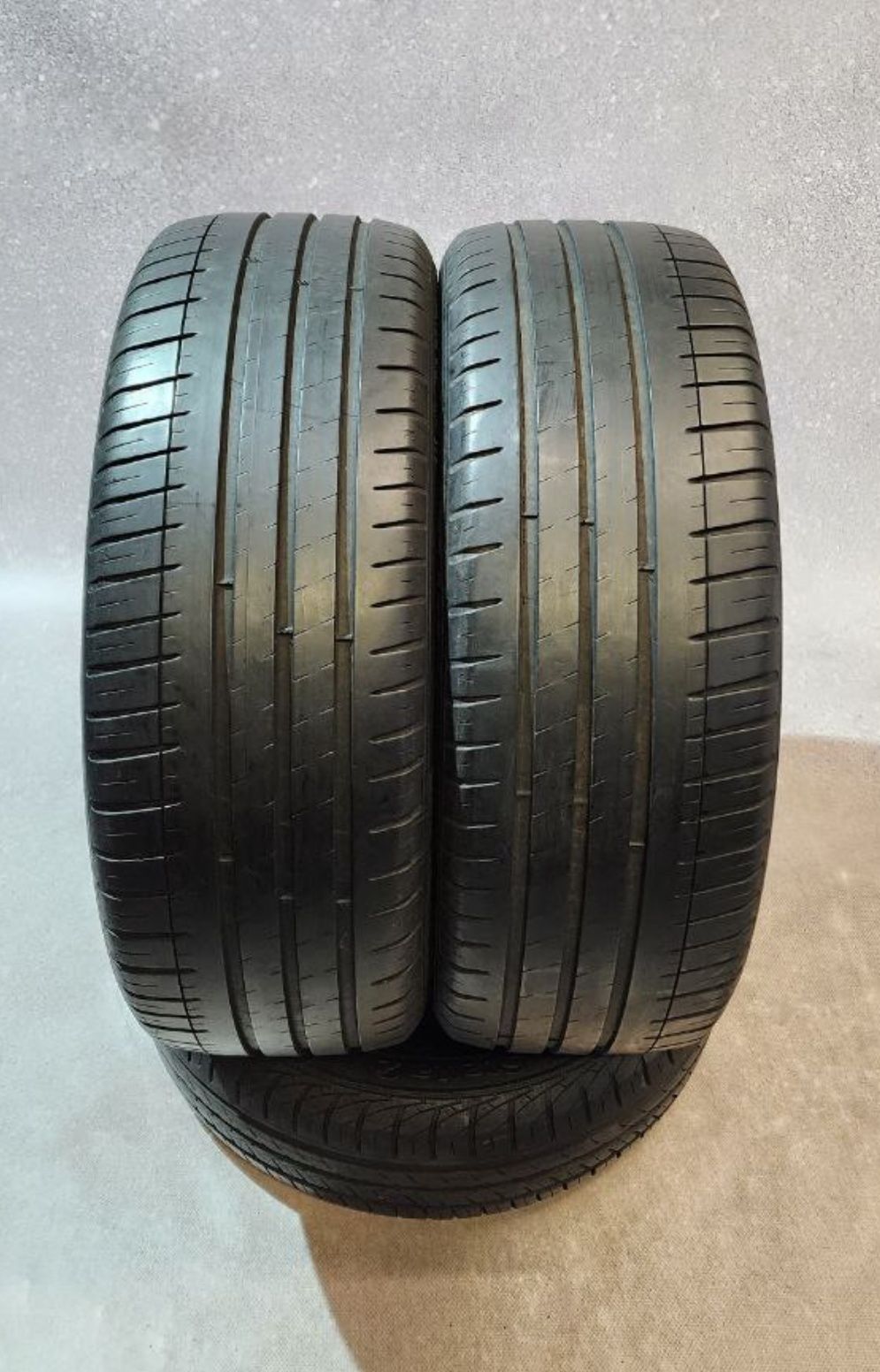Michelin — Michelin 215/45 R18 — 215/45 R18