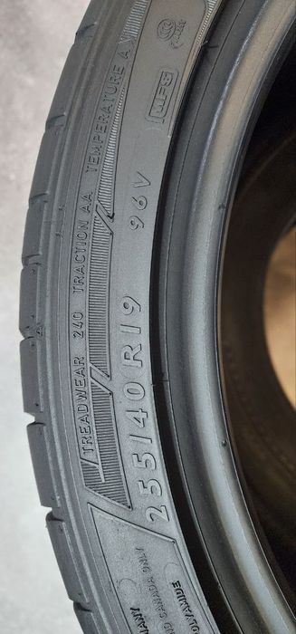 Dunlop — 255/40 R19 — Dunlop 255/40 R19 2 шт (Пара) — 6.0