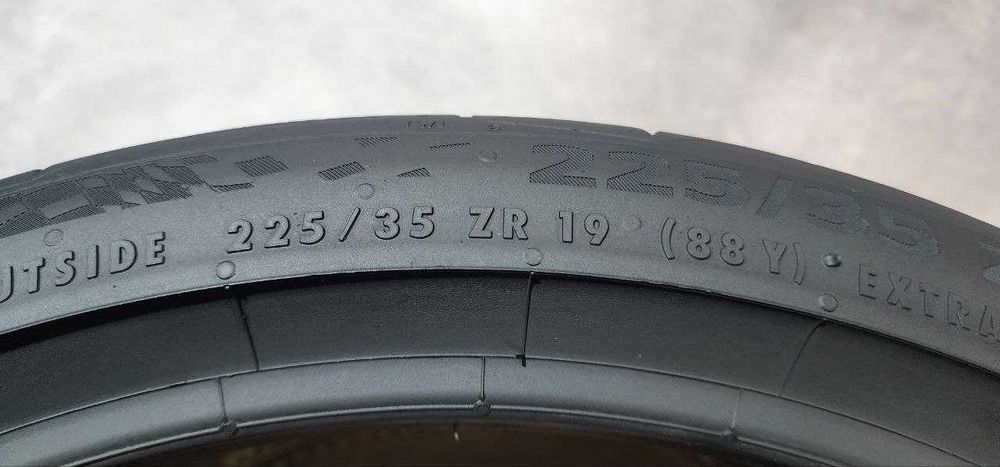 Continental — 225/35 R19 — Continental 225/35 R19 2 шт (Пара) — 6.0