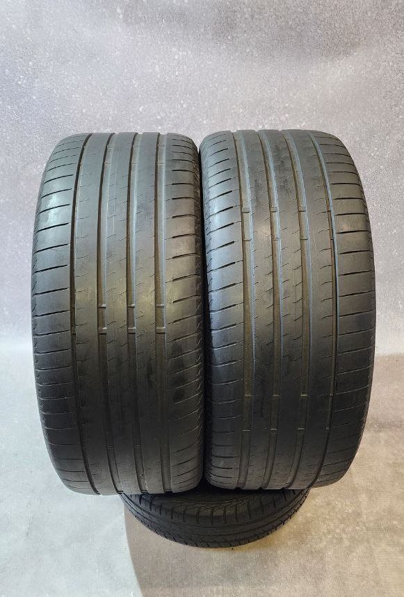 Bridgestone — Bridgestone 285/40 R22 — 285/40 R22