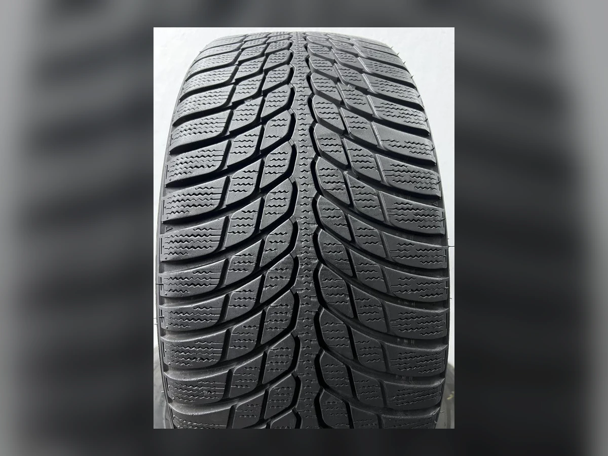 Bridgestone — 225/40 R18 — Bridgestone 225/40 R18 Зима (липучка) 2 шт (Пара) — 6.5