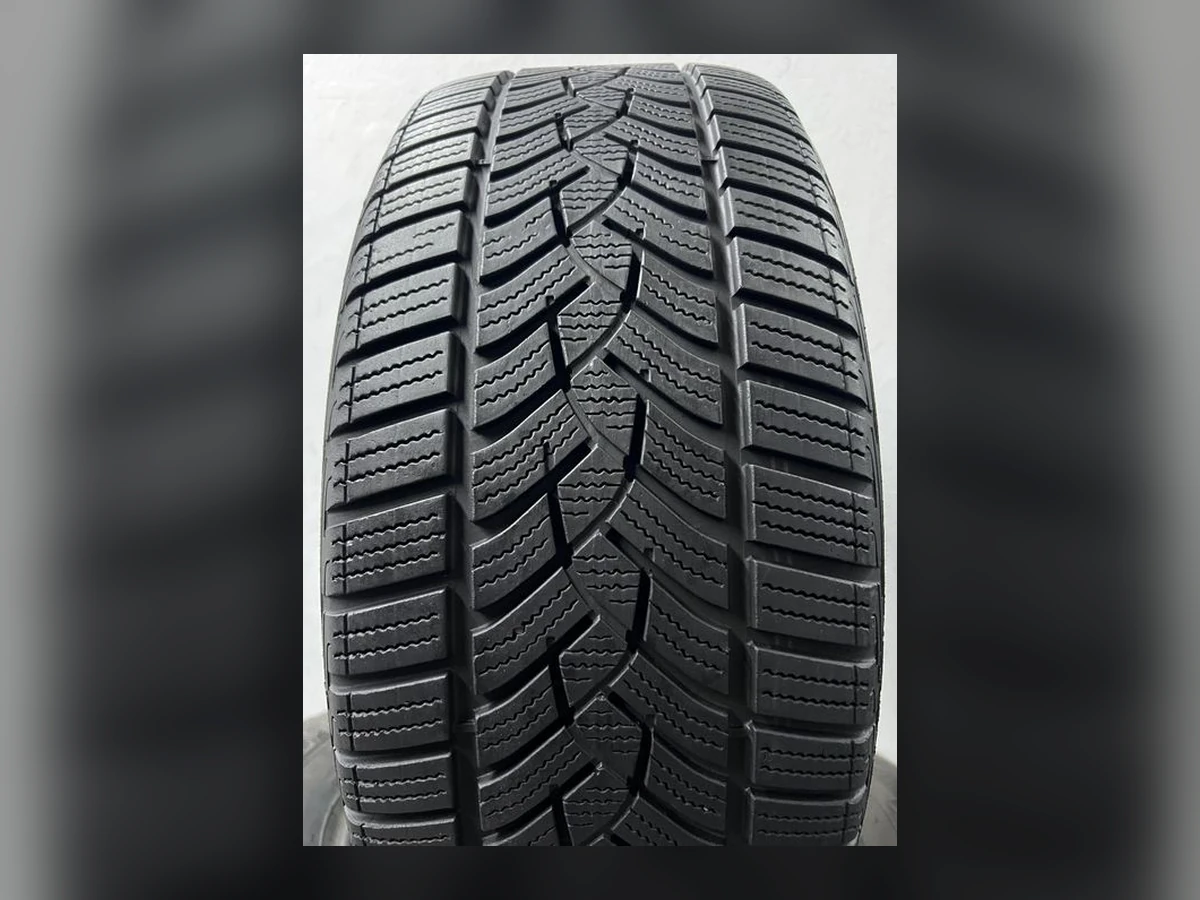 Goodyear — 225/45 R18 — Goodyear 225/45 R18 Зима (липучка) 4 шт (Комплект) — 6.0