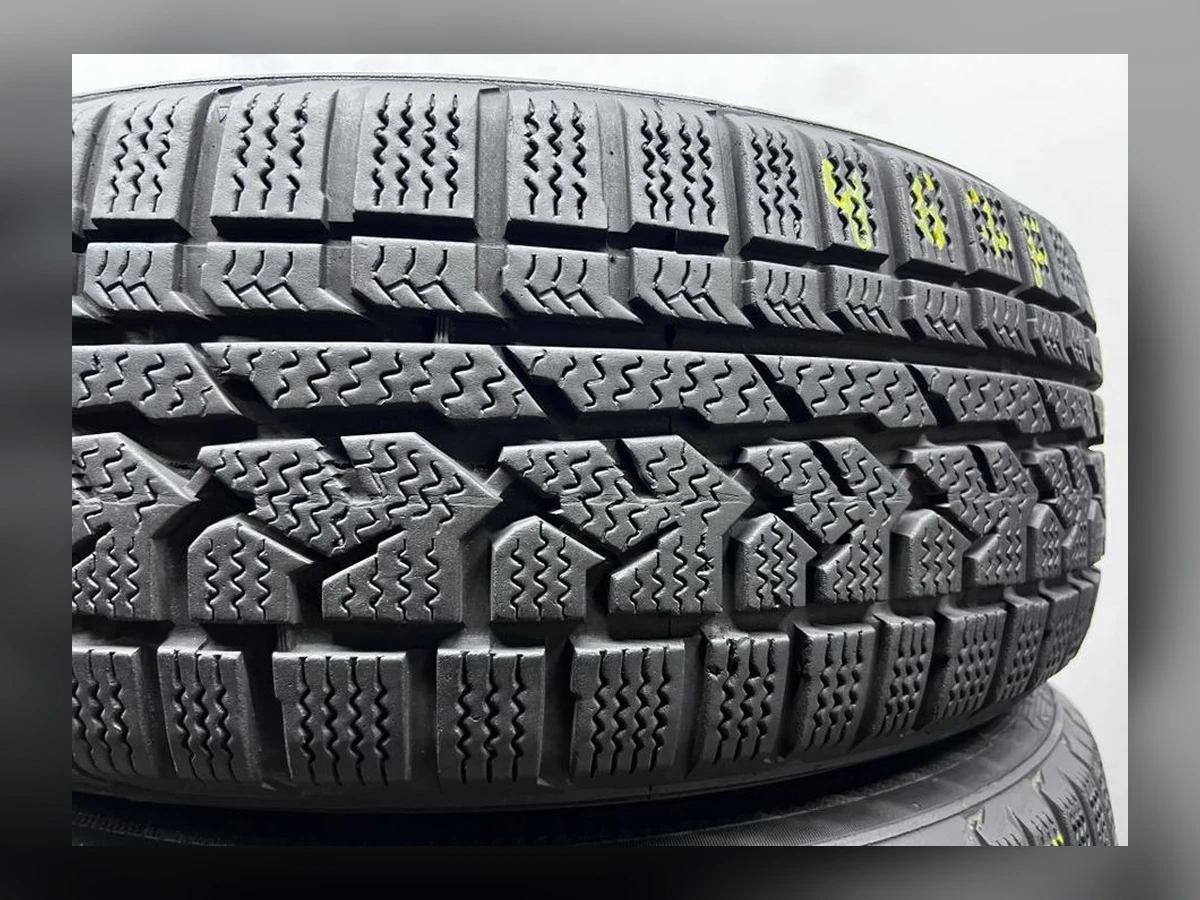 Kumho — 235/60 R18 — Kumho 235/60 R18 Зима (липучка) 2 шт (Пара) — 7.5