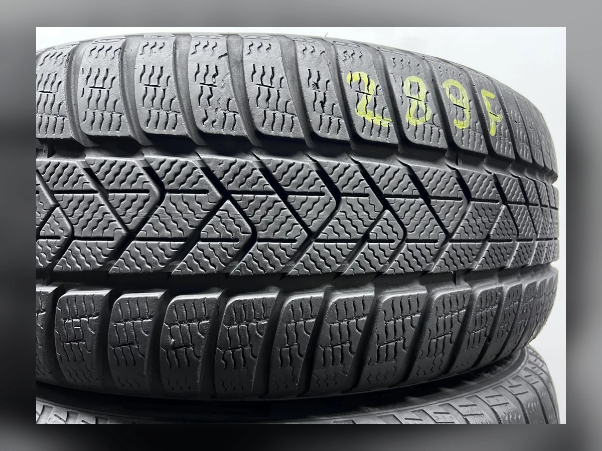 Pirelli — Pirelli 245/45 R18 — 245/45 R18