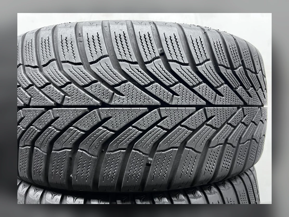 Kumho — 225/40 R18 — Kumho 225/40 R18 Зима (липучка) 2 шт (Пара) — 7.0