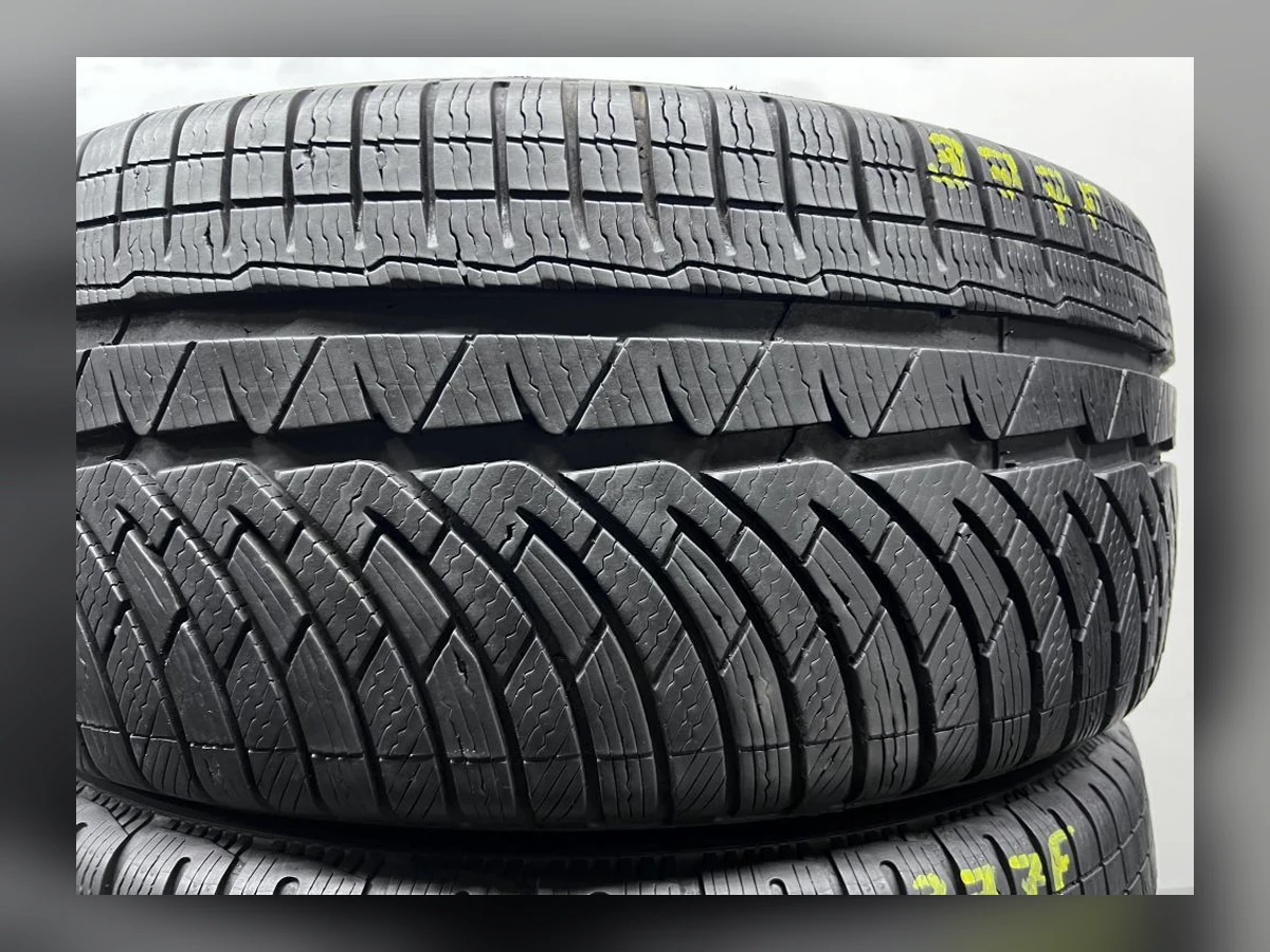 Michelin — Michelin 255/45 R18 — 255/45 R18
