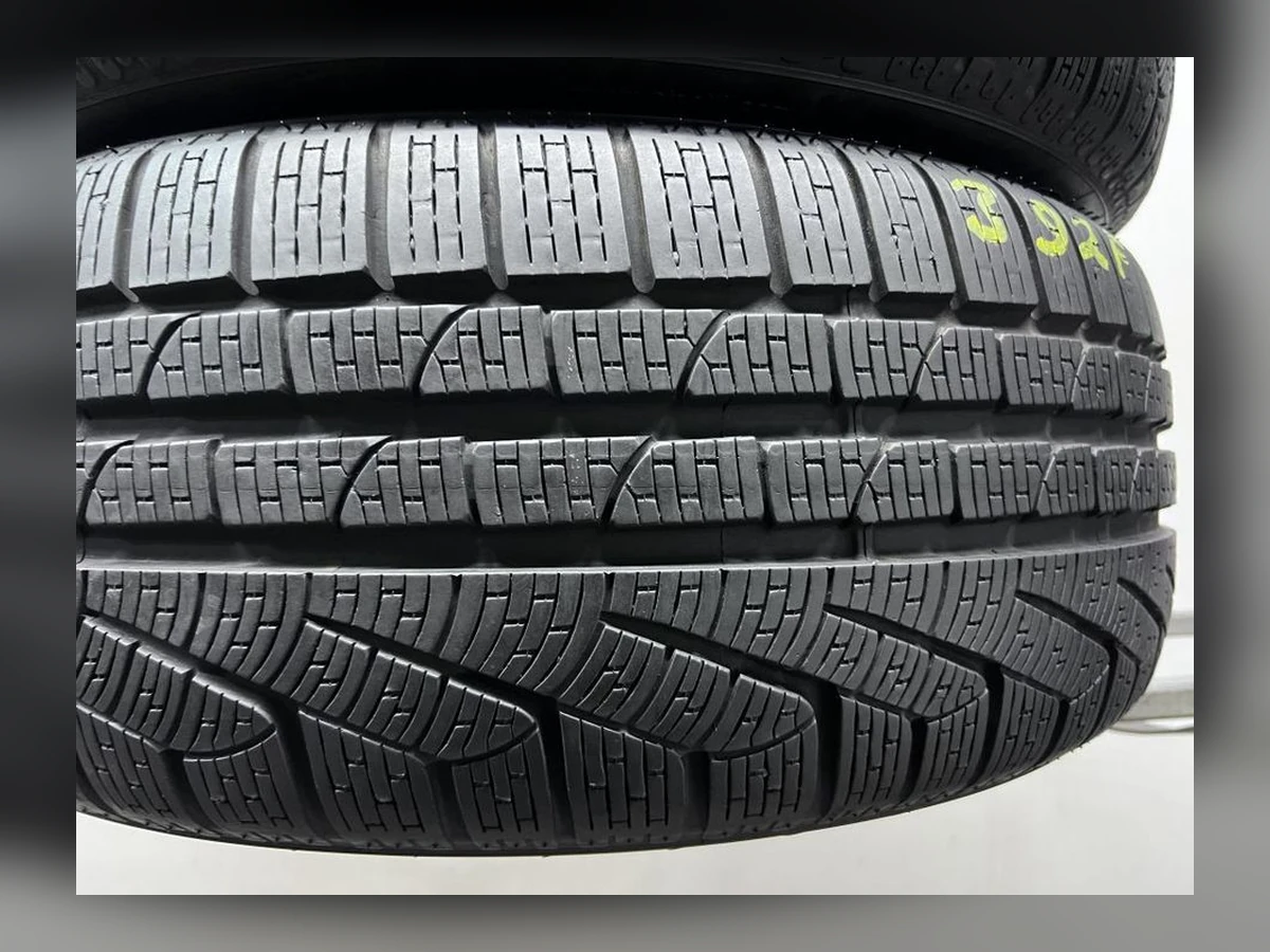 Pirelli — 225/45 R18 — Pirelli 225/45 R18 Зима (липучка) 2 шт (Пара) — 7.5