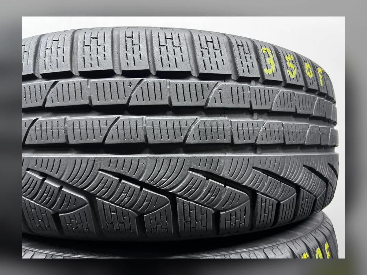 Pirelli — Pirelli 235/55 R18 — 235/55 R18