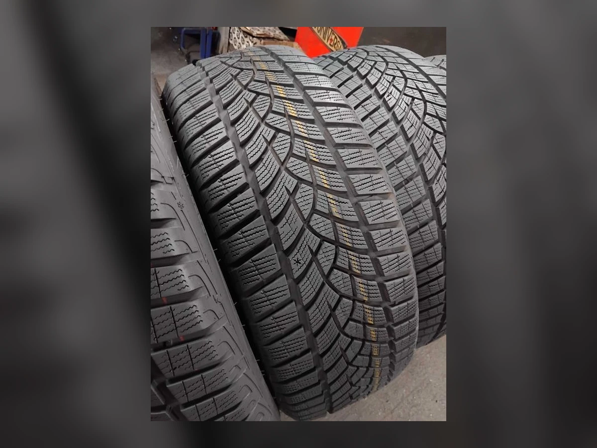 Goodyear — 215/55 R17 — Goodyear 215/55 R17 Зима (липучка) 4 шт (Комплект) — 5.5
