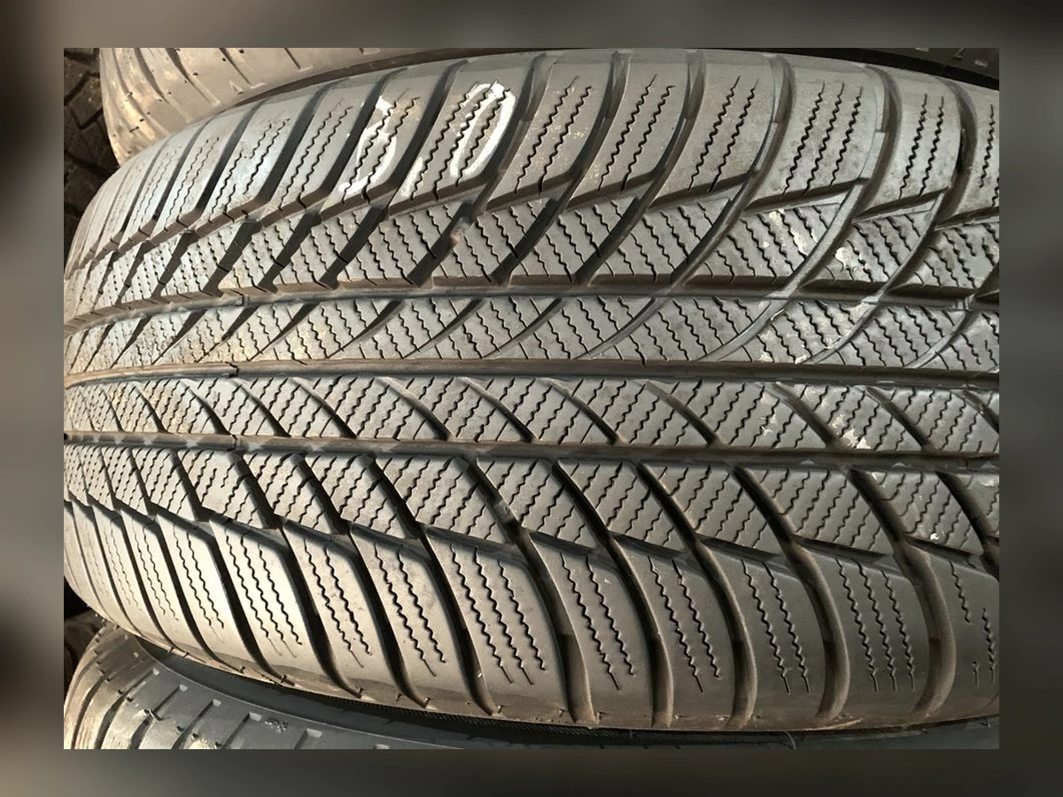 Bridgestone — 225/55 R17 — Bridgestone 225/55 R17 Зима (липучка) 4 шт (Комплект) — 6.5