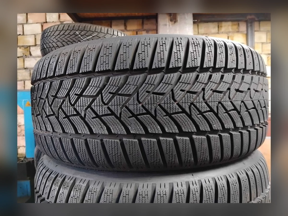 Dunlop — 245/45 R18 — Dunlop 245/45 R18 Зима (липучка) 4 шт (Комплект) — 5.5