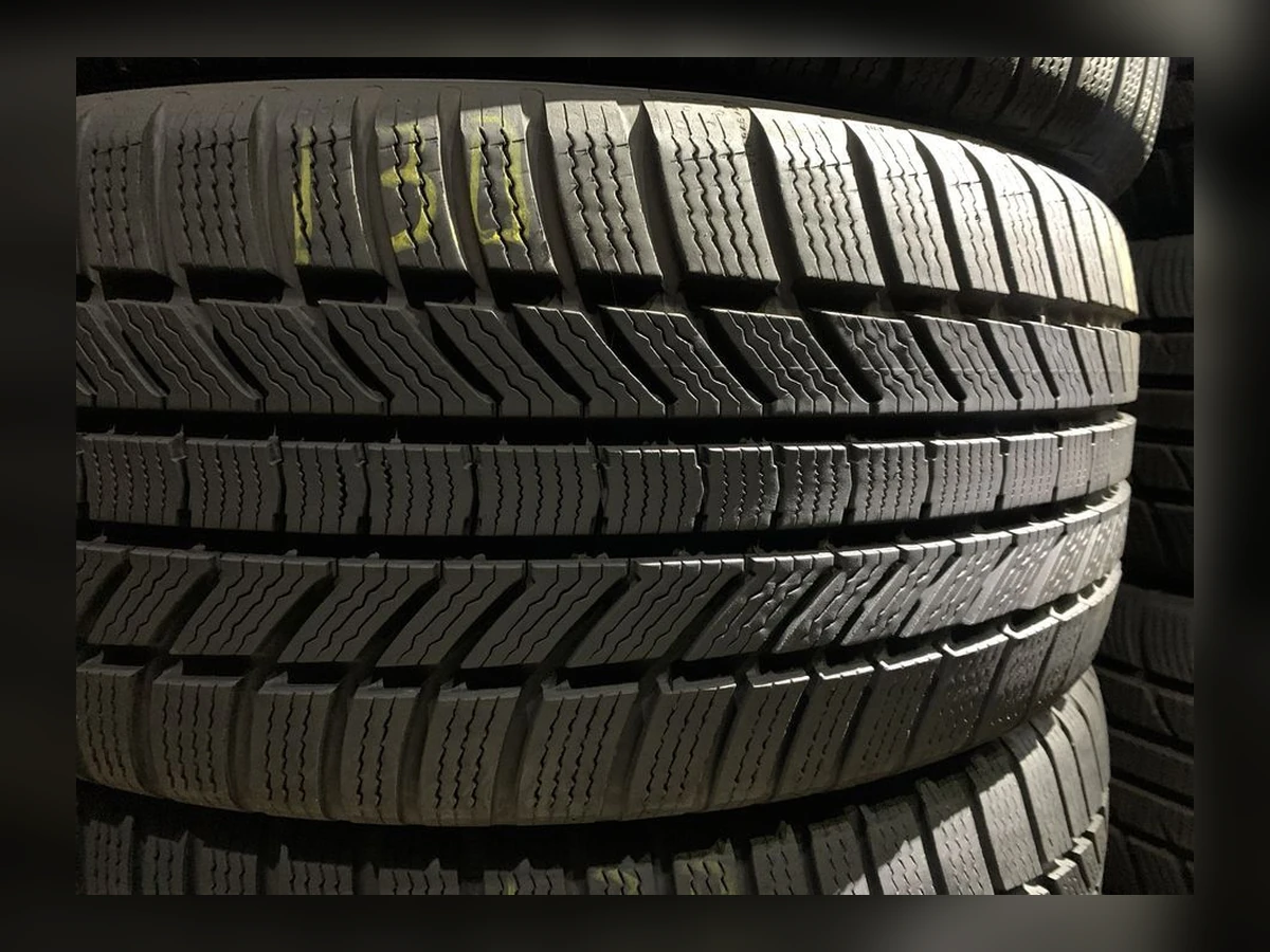 Continental — 215/55 R17 — Continental 215/55 R17 Зима (липучка) 4 шт (Комплект) — 4.0