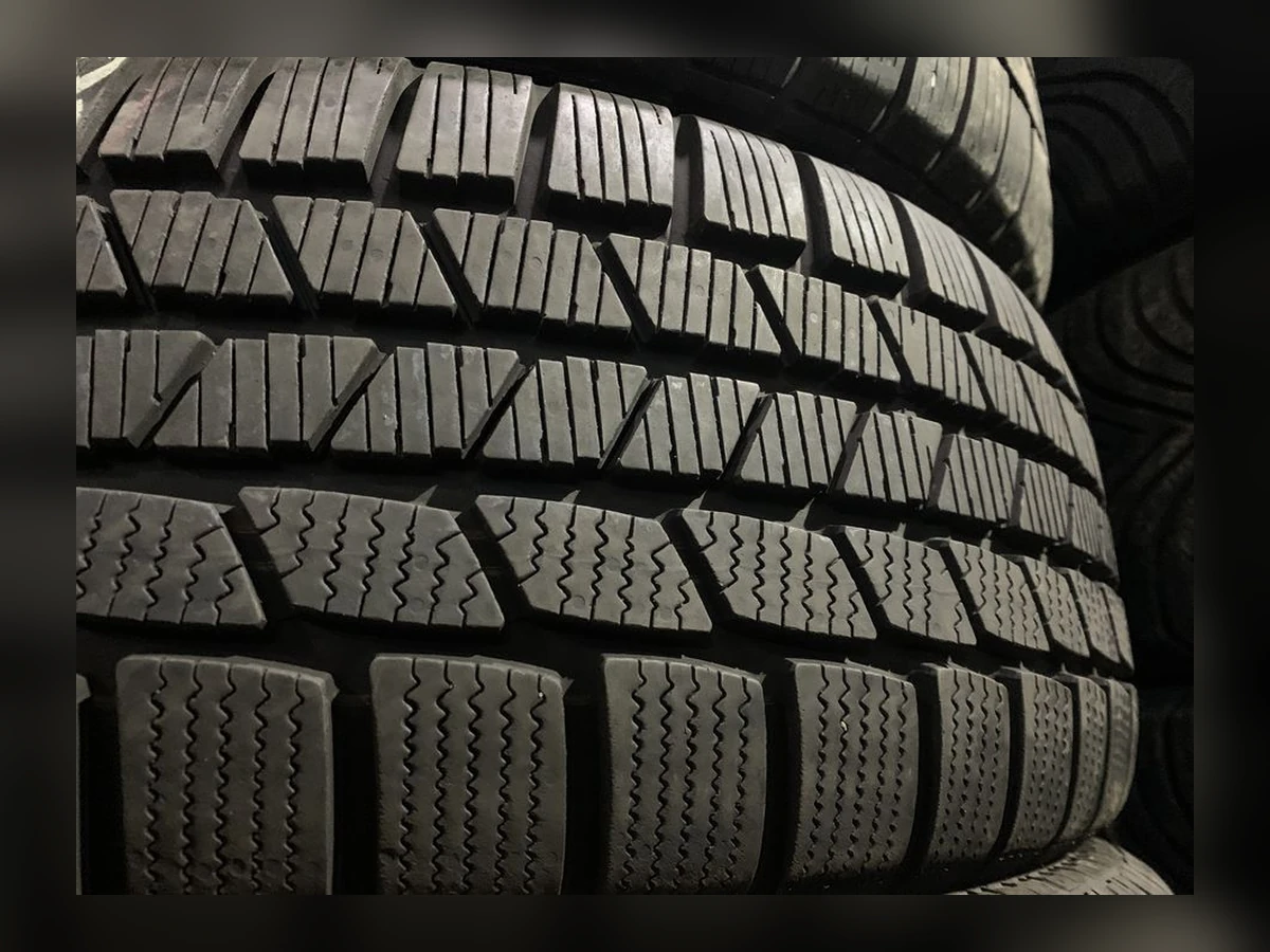 Continental — 215/55 R17 — Continental 215/55 R17 Зима (липучка) 4 шт (Комплект) — 7.0