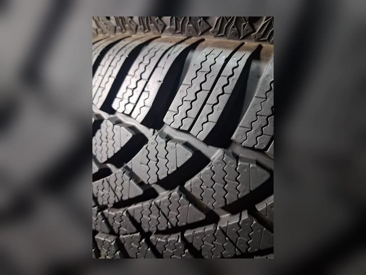 Bridgestone — 215/55 R17 — Bridgestone 215/55 R17 Зима (липучка) 4 шт (Комплект) — 6.5