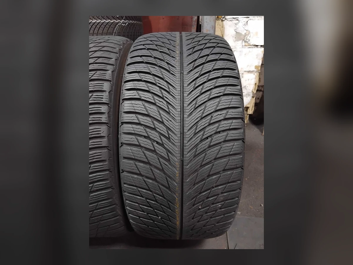 Michelin — Michelin 245/40 R18 — 245/40 R18