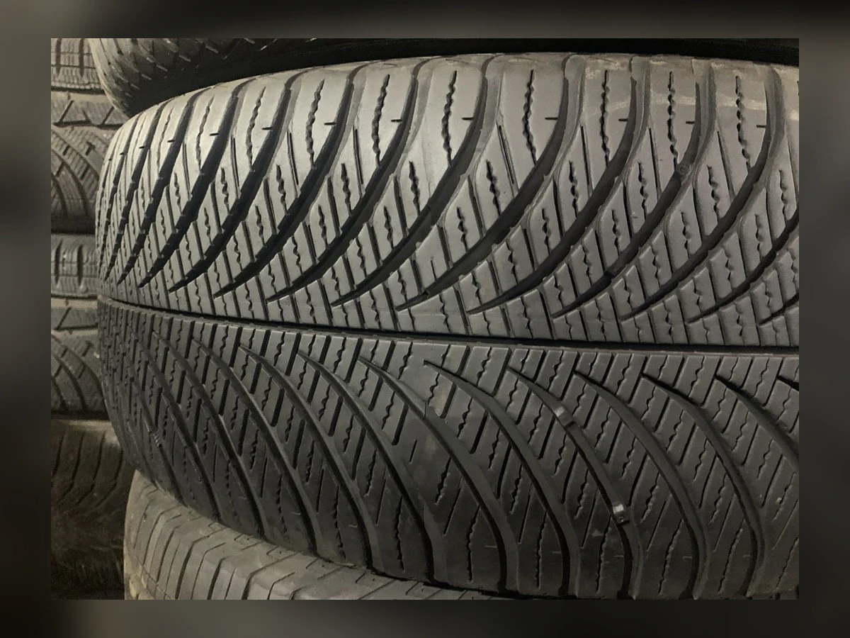 Michelin — 235/50 R18 — Michelin 235/50 R18 Всесезонка 4 шт (Комплект) — 3.5