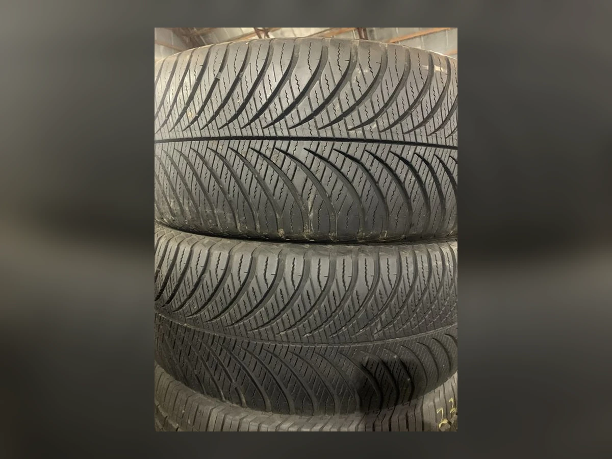 Michelin — 235/50 R18 — Michelin 235/50 R18 Всесезонка 4 шт (Комплект) — 3.5