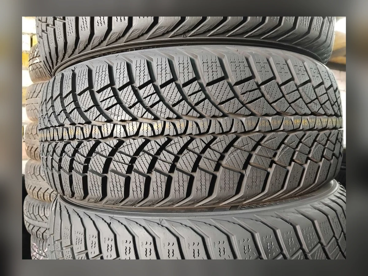 Kumho — 215/50 R17 — Kumho 215/50 R17 Зима (липучка) 4 шт (Комплект) — 5.5