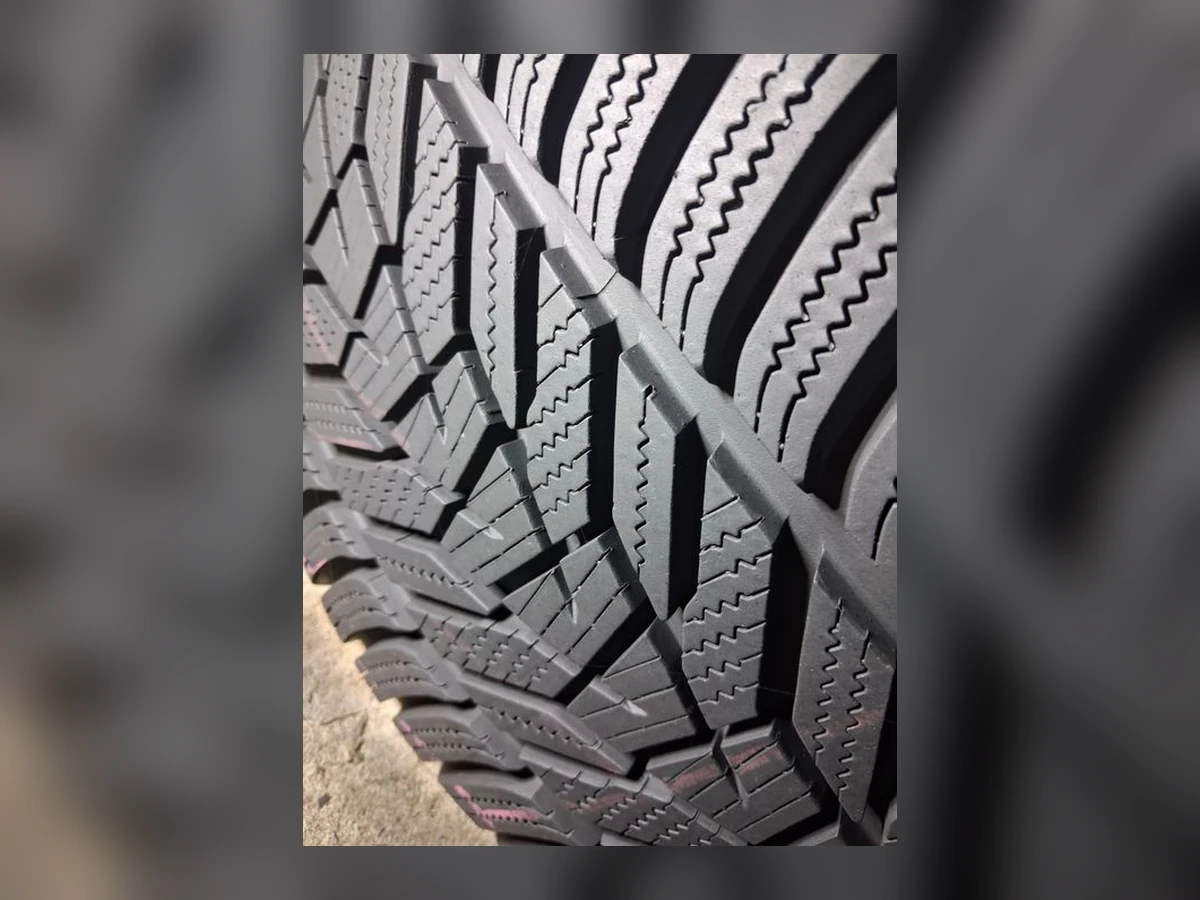 Michelin — 255/35 R20 — Michelin 255/35 R20 Зима (липучка) 2 шт (Пара) — 6.5