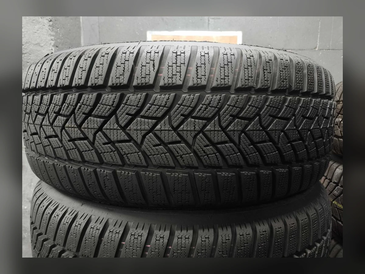 Dunlop — 215/55 R17 — Dunlop 215/55 R17 Зима (липучка) 4 шт (Комплект) — 8.0