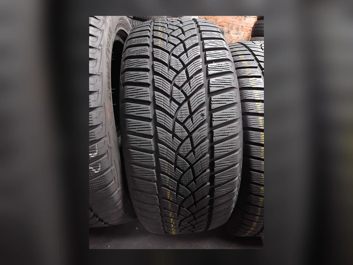 Goodyear — 225/50 R17 — Goodyear 225/50 R17 Зима (липучка) 4 шт (Комплект) — 7.0