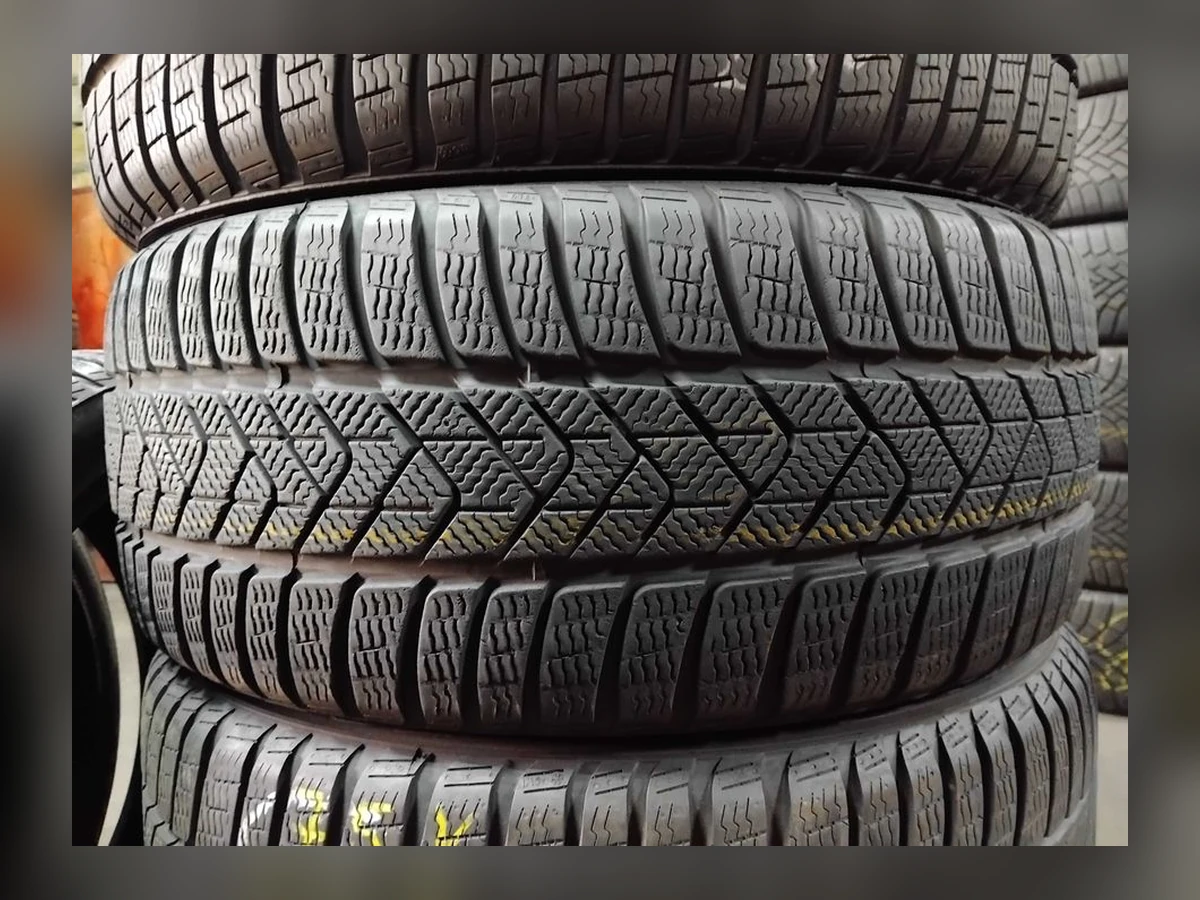 Pirelli — 235/45 R18 — Pirelli 235/45 R18 Зима (липучка) 4 шт (Комплект) — 5.5