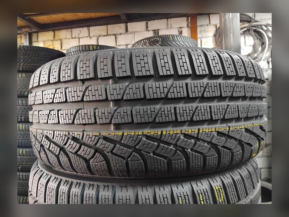 Pirelli — 235/45 R18 — Pirelli 235/45 R18 Зима (липучка) 4 шт (Комплект) — 5.5