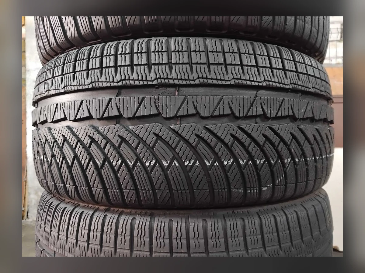 Michelin — Michelin 235/40 R18 — 235/40 R18