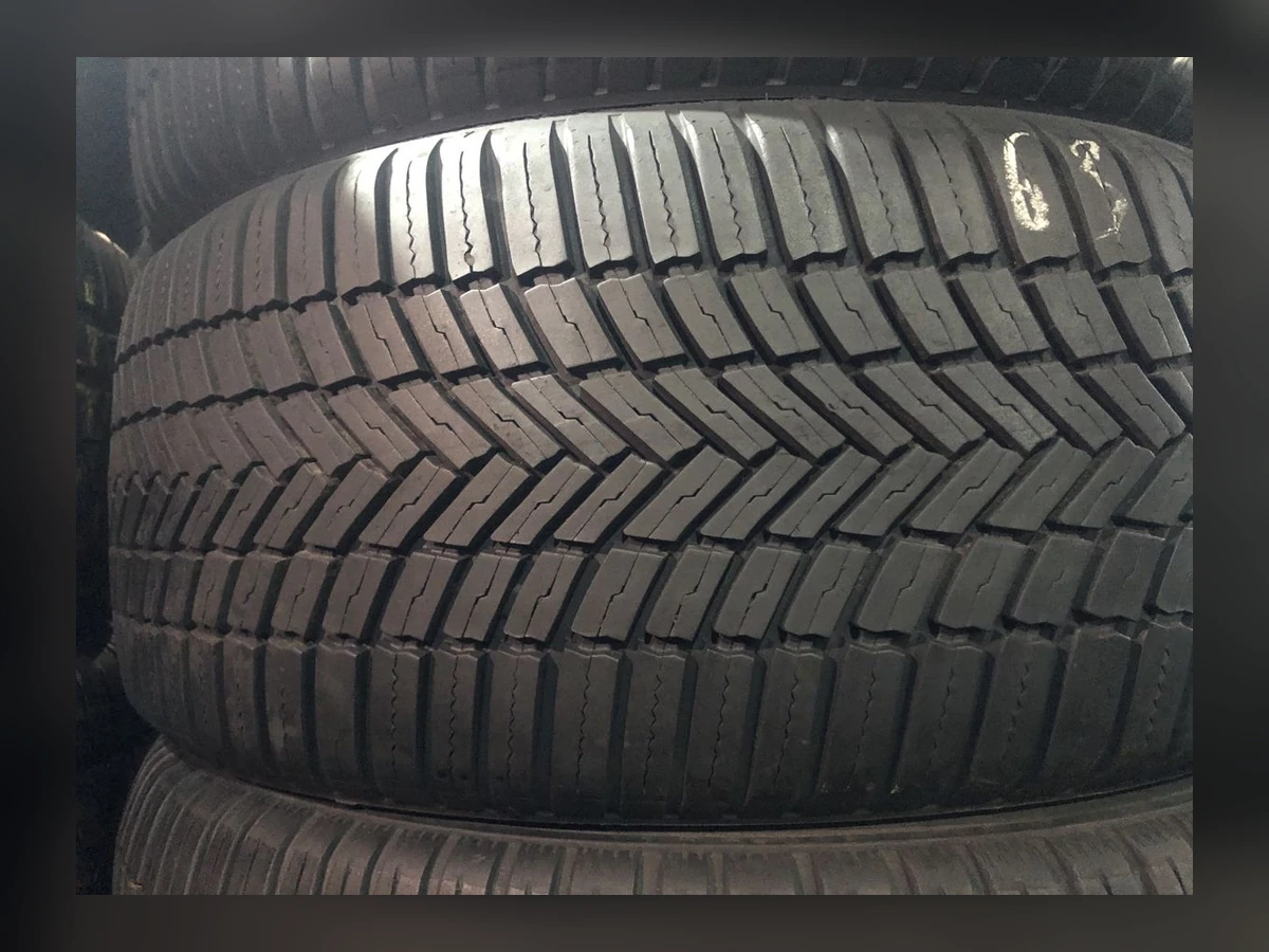 Bridgestone — 255/45 R18 — Bridgestone 255/45 R18 Всесезонка 4 шт (Комплект) — 7.0