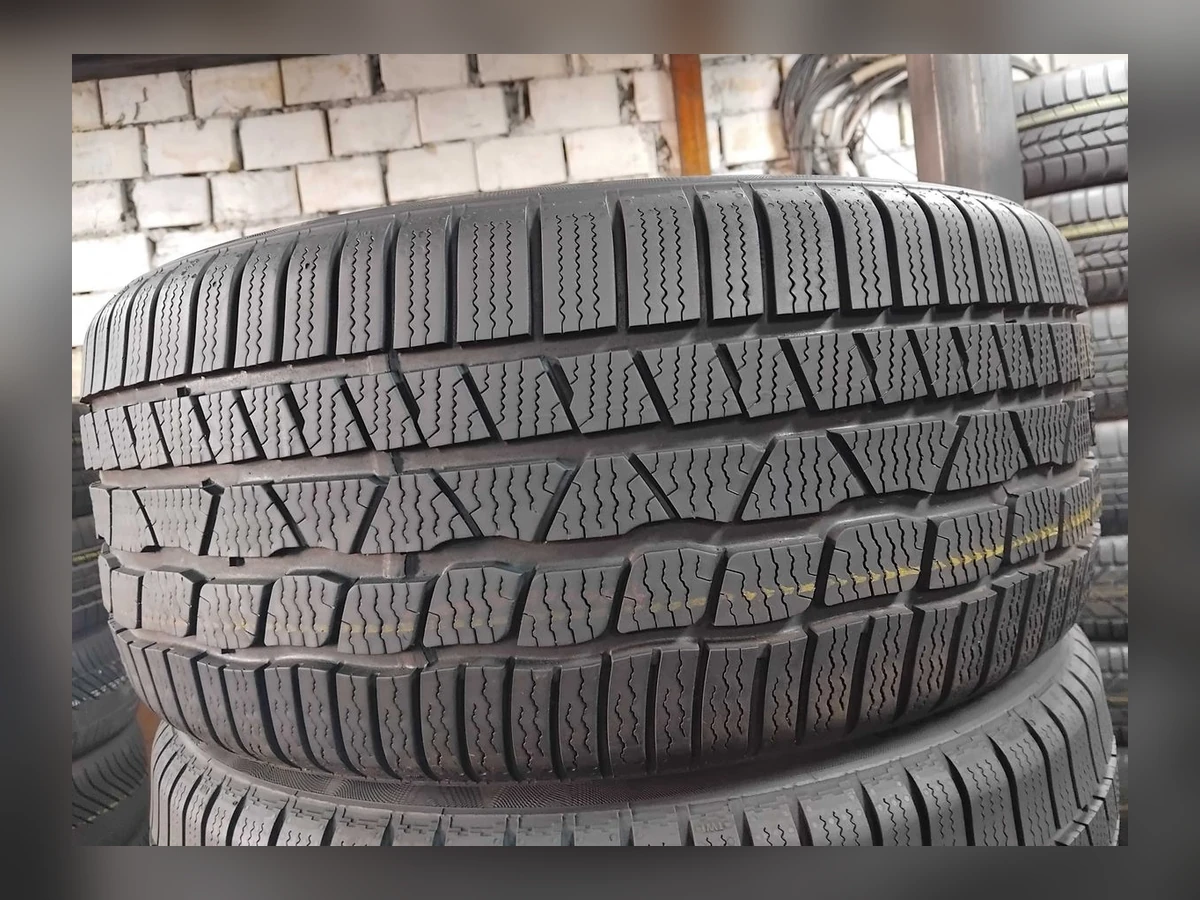 Continental — Continental 235/40 R18 — 235/40 R18