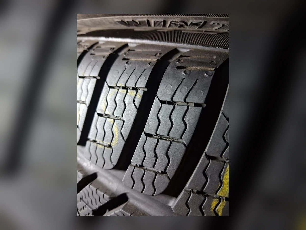 Pirelli — 255/45 R19 — Pirelli 255/45 R19 Зима (липучка) 4 шт (Комплект) — 6.0