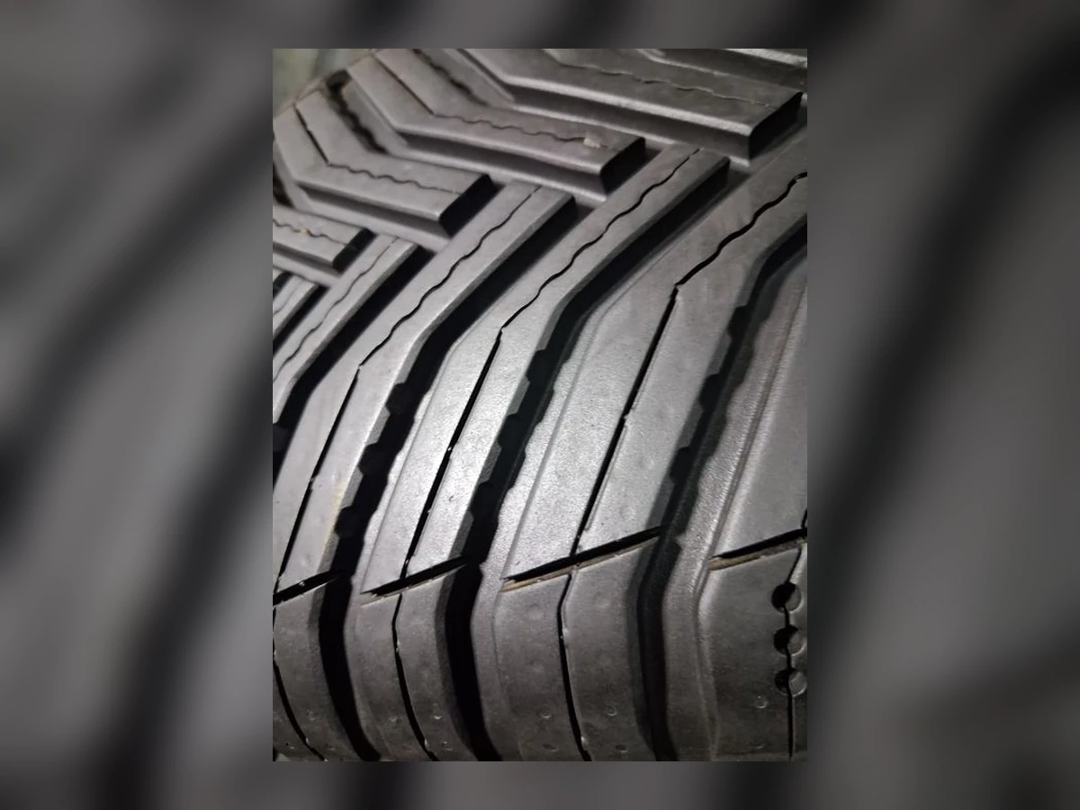 Michelin — 225/60 R18 — Michelin 225/60 R18 Всесезонка 2 шт (Пара) — 6.5
