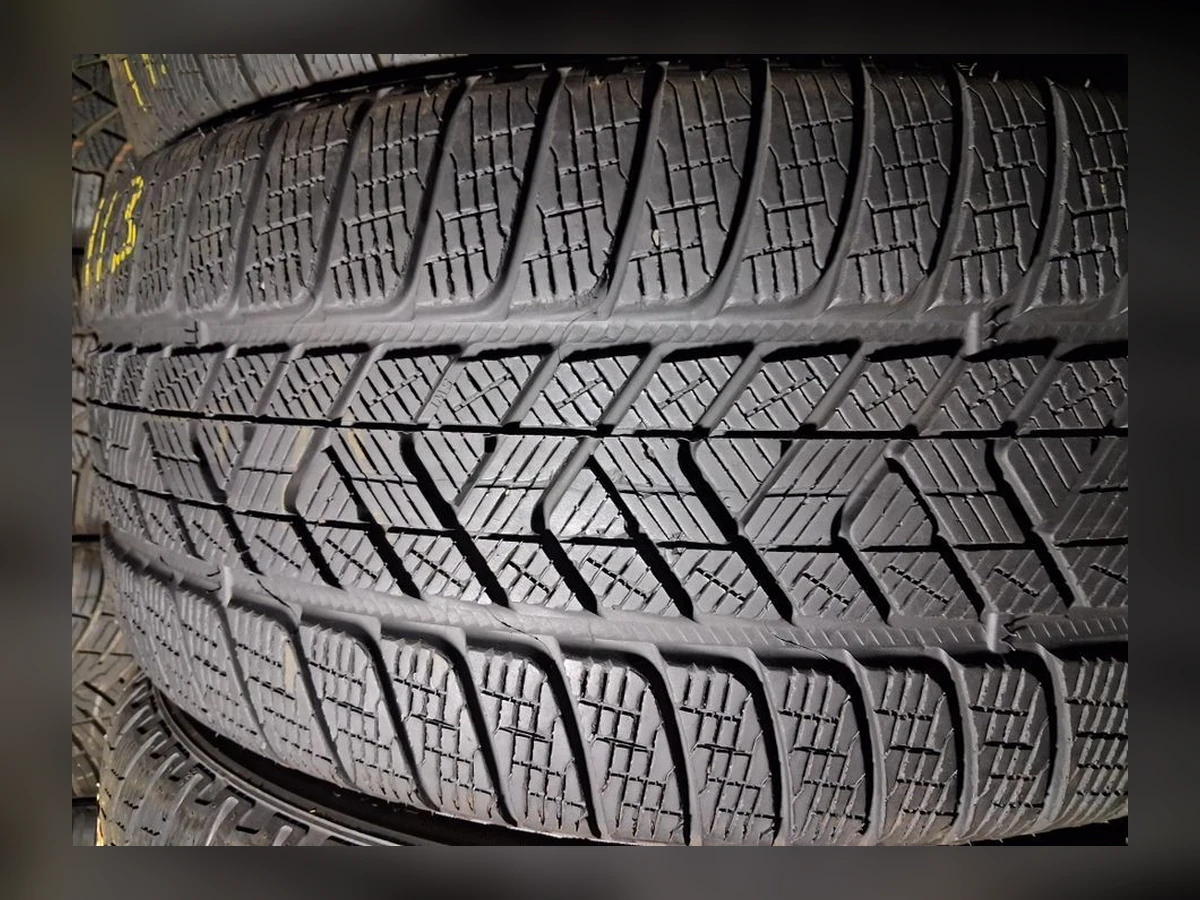 Pirelli — Pirelli 235/50 R20 — 235/50 R20
