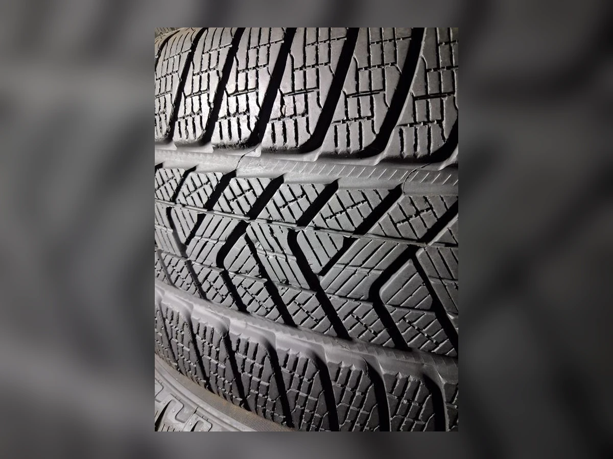 Pirelli — 235/50 R20 — Pirelli 235/50 R20 Зима (липучка) 4 шт (Комплект) — 3.5