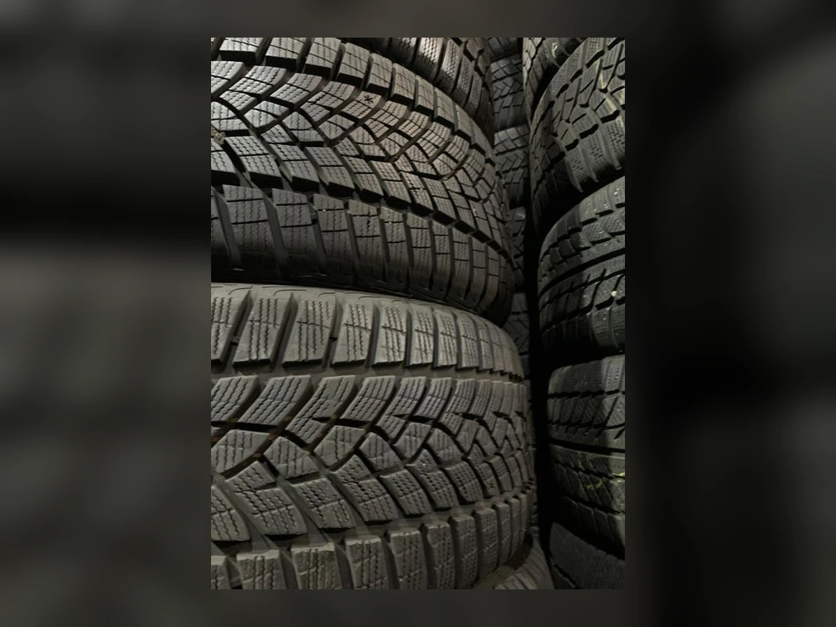 Goodyear — 225/45 R17 — Goodyear 225/45 R17 Зима (липучка) 4 шт (Комплект) — 5.5