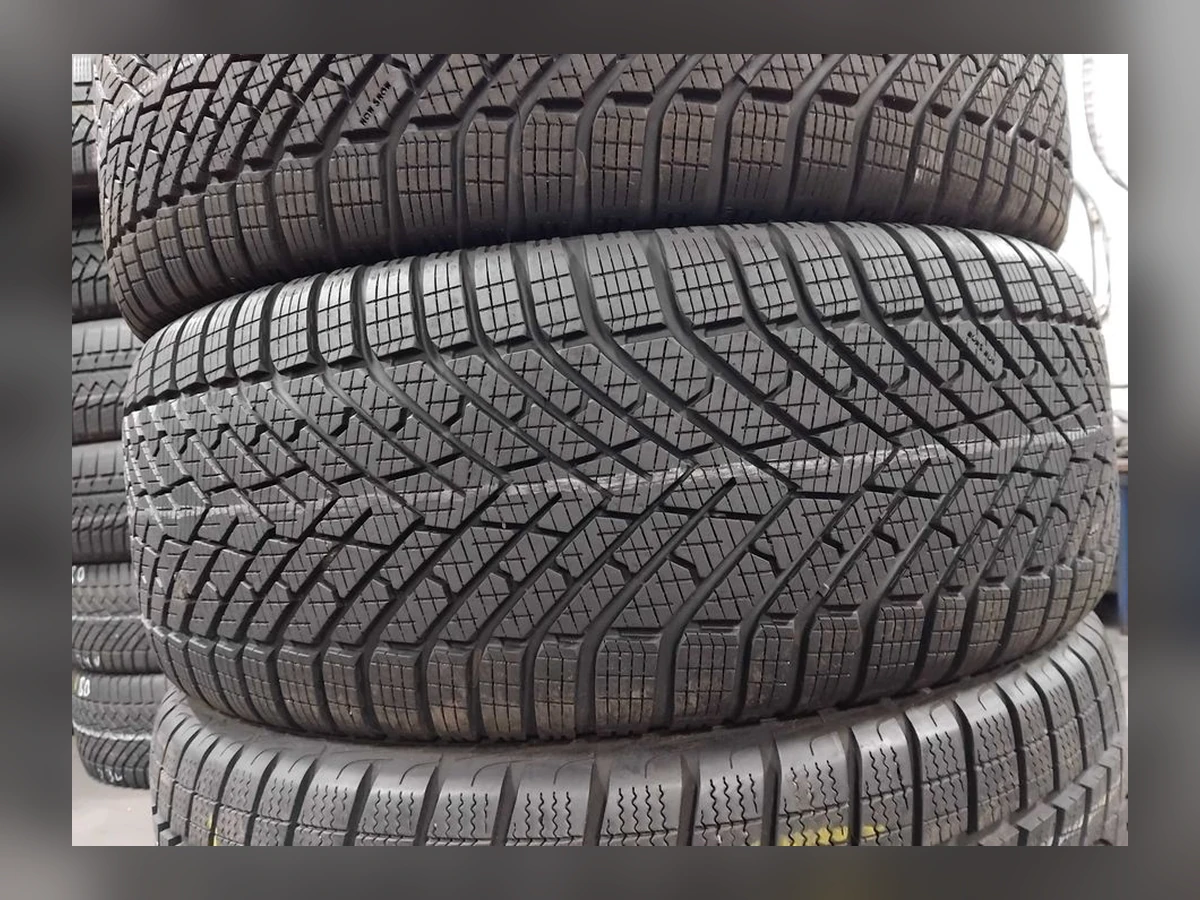 Pirelli — 225/55 R18 — Pirelli 225/55 R18 Зима (липучка) 4 шт (Комплект) — 5.5