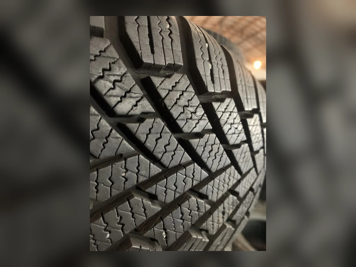 Continental — 225/50 R17 — Continental 225/50 R17 Зима (липучка) 4 шт (Комплект) — 6.0