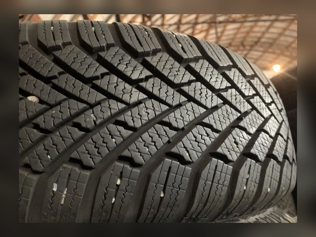 Continental — 225/50 R17 — Continental 225/50 R17 Зима (липучка) 4 шт (Комплект) — 6.0