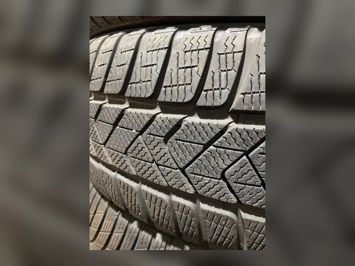 Pirelli — 225/55 R17 — Pirelli 225/55 R17 Зима (липучка) 4 шт (Комплект) — 6.5