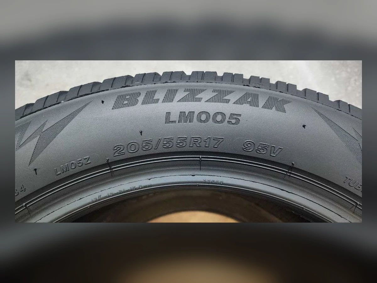 Bridgestone — 205/55 R17 — Bridgestone 205/55 R17 Зима (липучка) 4 шт (Комплект) — 6.0