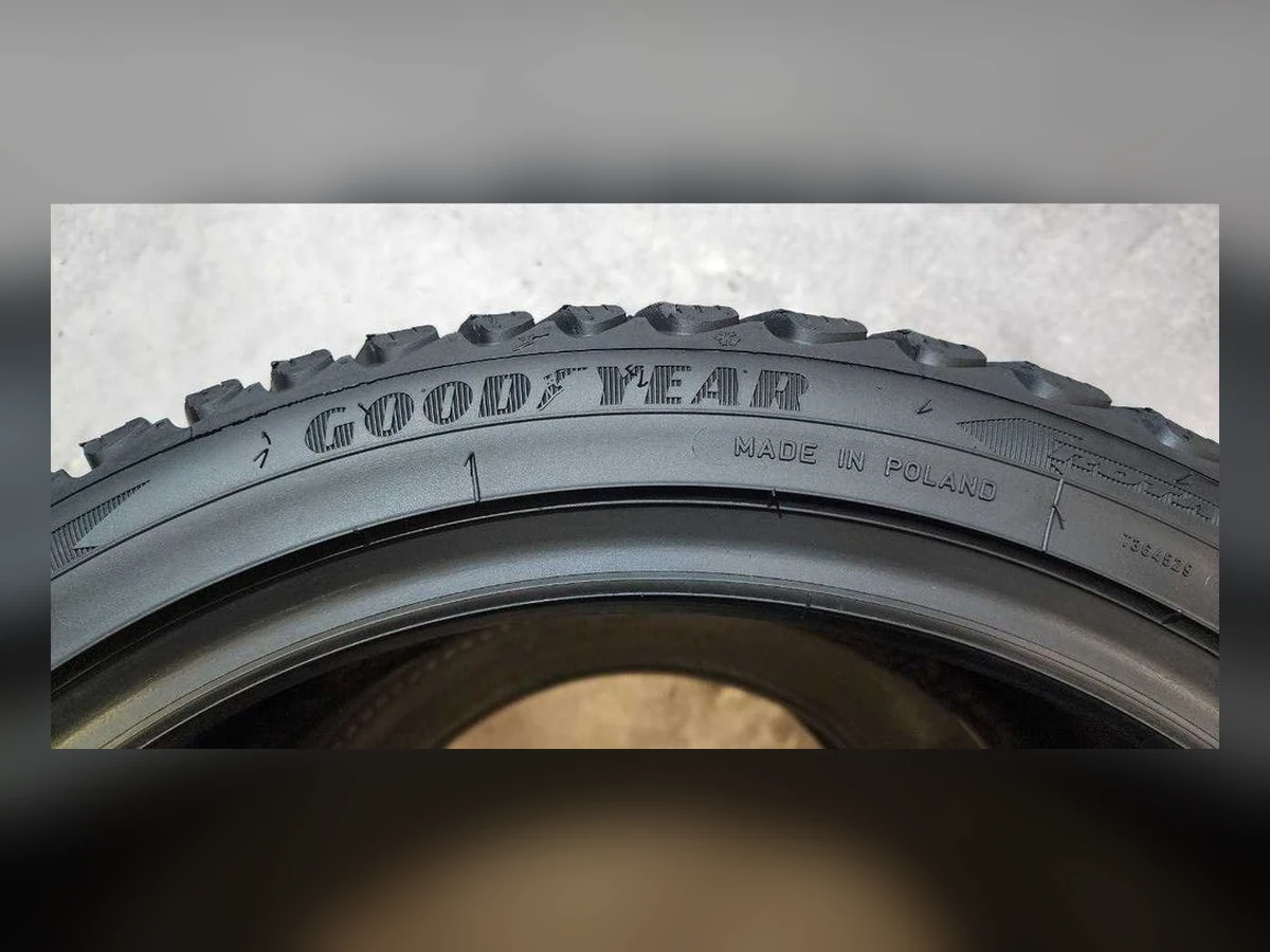Goodyear — 235/40 R18 — Goodyear 235/40 R18 Зима (липучка) 4 шт (Комплект) — 6.0