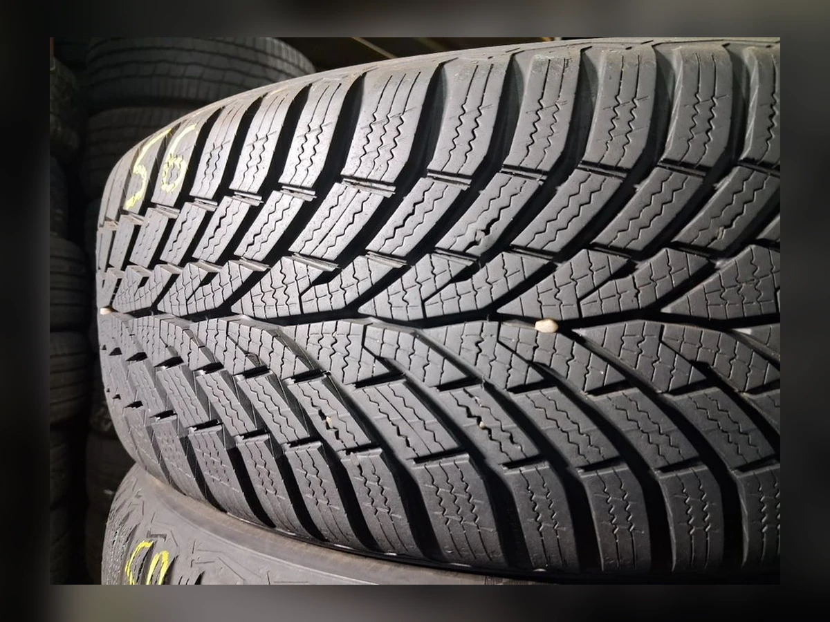 Continental — 205/55 R16 — Continental 205/55 R16 Зима (липучка) 4 шт (Комплект) — 7.0