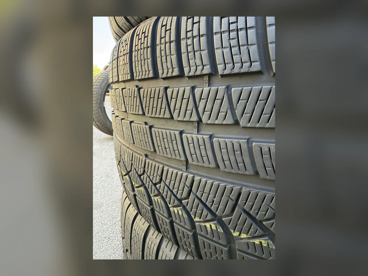 Pirelli — Pirelli 285/40 R20 — 285/40 R20