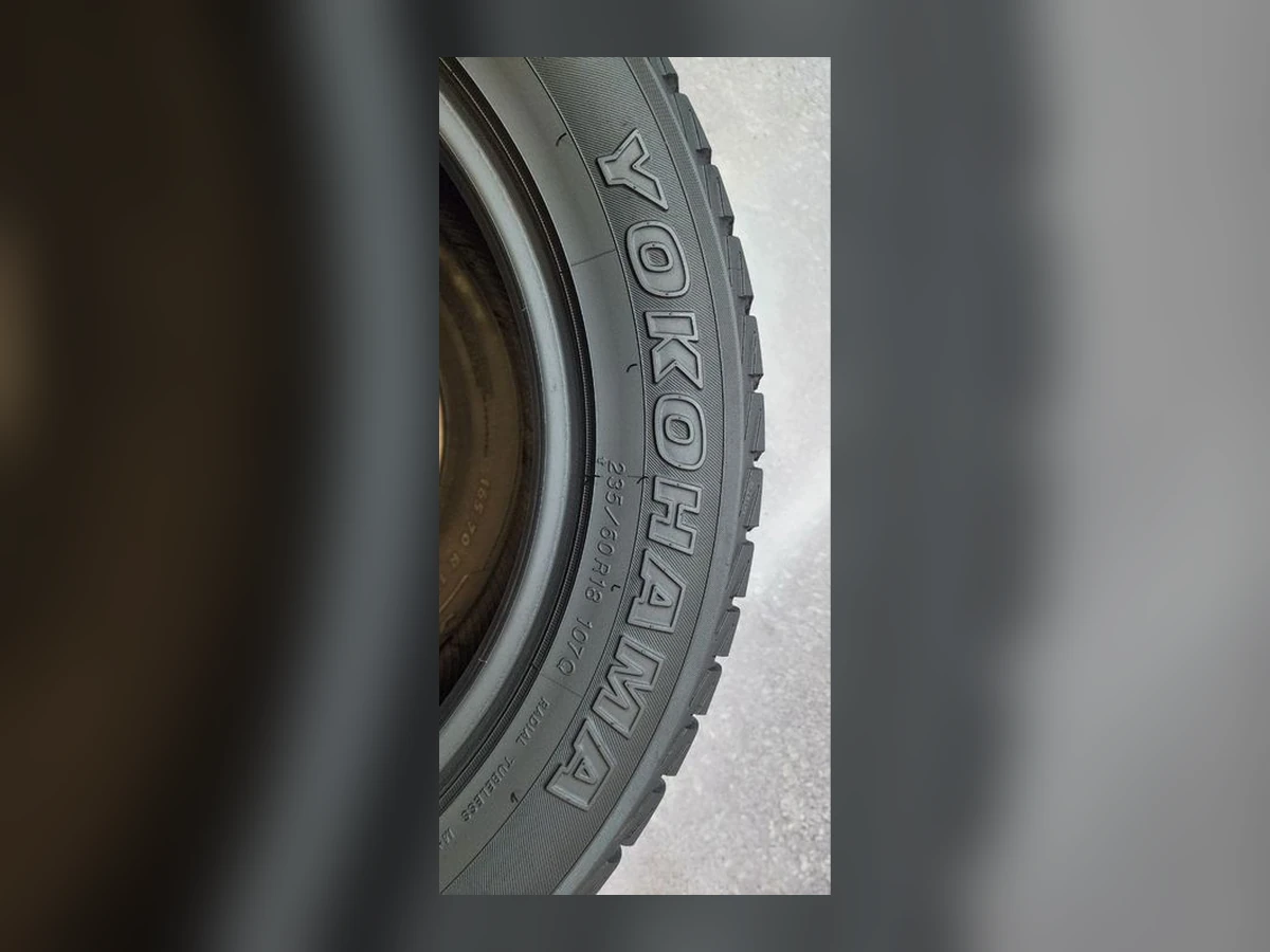 Yokohama — 235/60 R18 — Yokohama 235/60 R18 Зима (липучка) 4 шт (Комплект) — 7.0