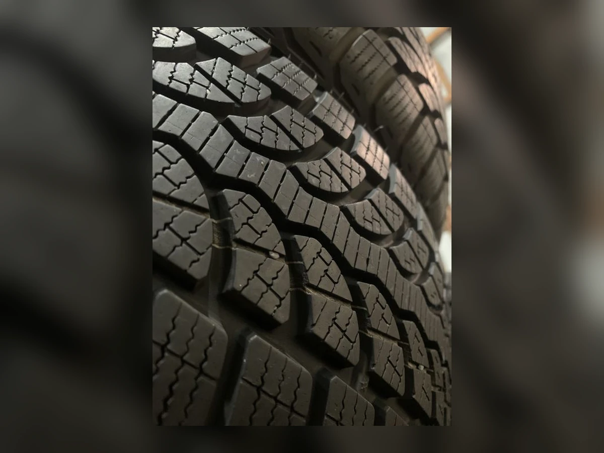 Bridgestone — 205/55 R16 — Bridgestone 205/55 R16 Зима (липучка) 4 шт (Комплект) — 6.0