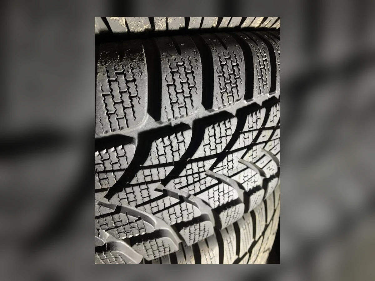 Dunlop — 205/55 R16 — Dunlop 205/55 R16 Зима (липучка) 4 шт (Комплект) — 6.0