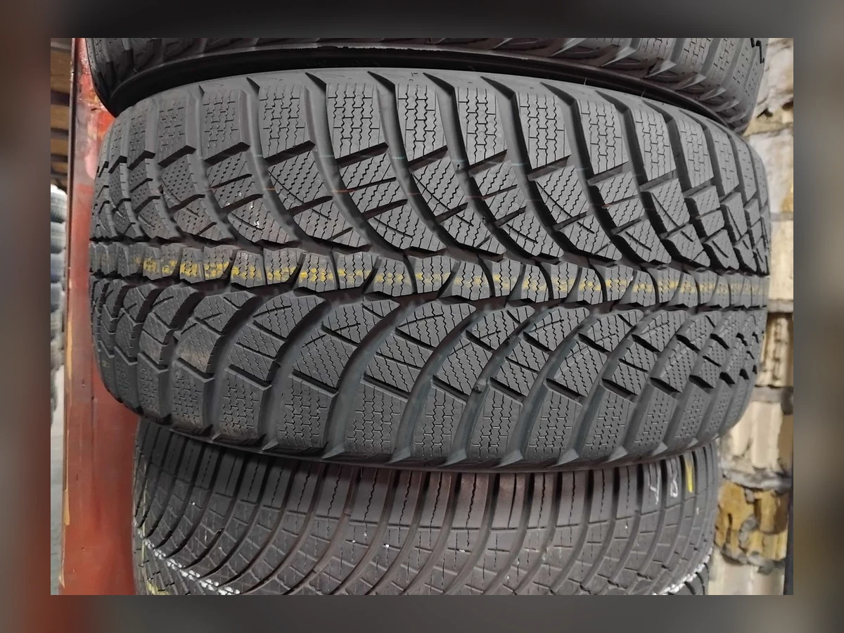 Kumho — 245/40 R18 — Kumho 245/40 R18 Зима (липучка) 2 шт (Пара) — 5.5