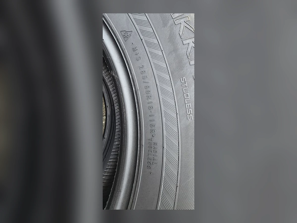 Nokian — 285/60 R18 — Nokian 285/60 R18 Зима (липучка) 4 шт (Комплект) — 6.0